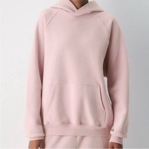 Aritzia Sweatfleece Megafit Pullover Hoodie